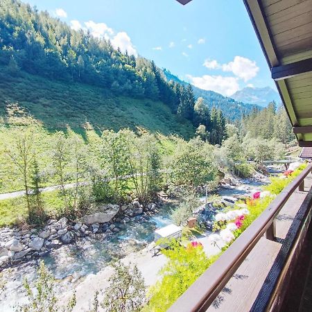Pretty Holiday Home In Mayerhofen With Balcony Mayrhofen Eksteriør billede